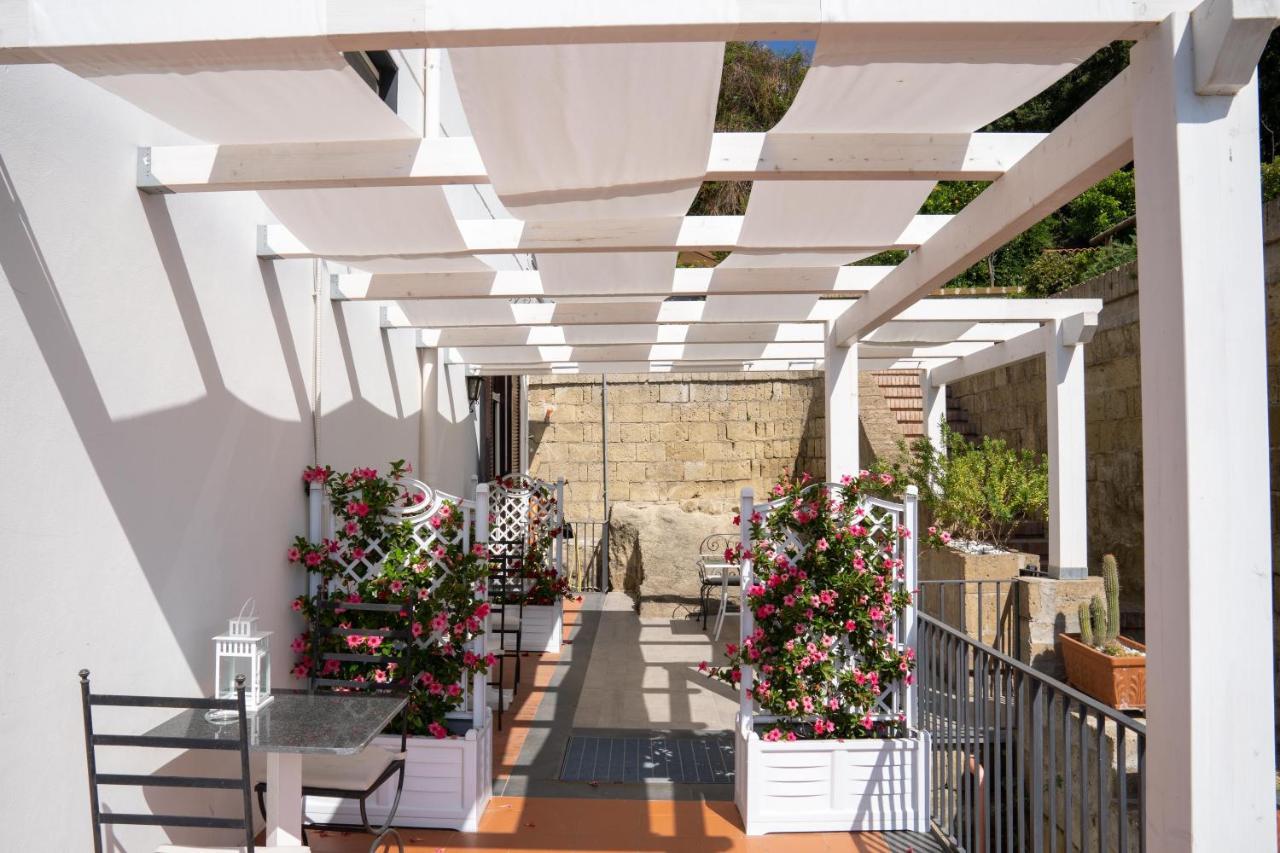 Le Stanze Di Sissi - Luxury Suites Napoli Ngoại thất bức ảnh