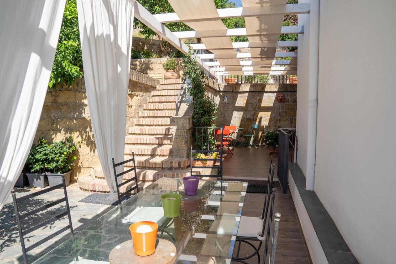 Le Stanze Di Sissi - Luxury Suites Napoli Ngoại thất bức ảnh