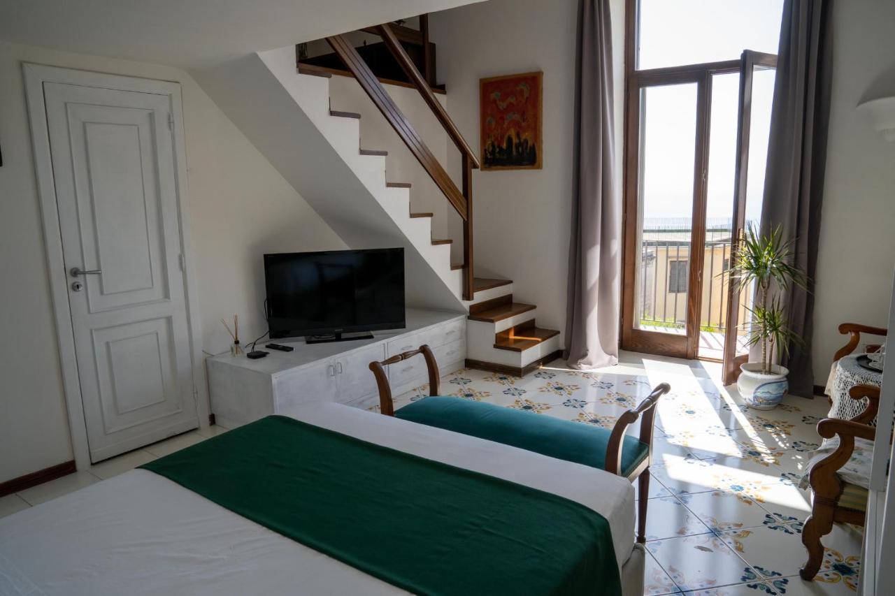 Le Stanze Di Sissi - Luxury Suites Napoli Ngoại thất bức ảnh
