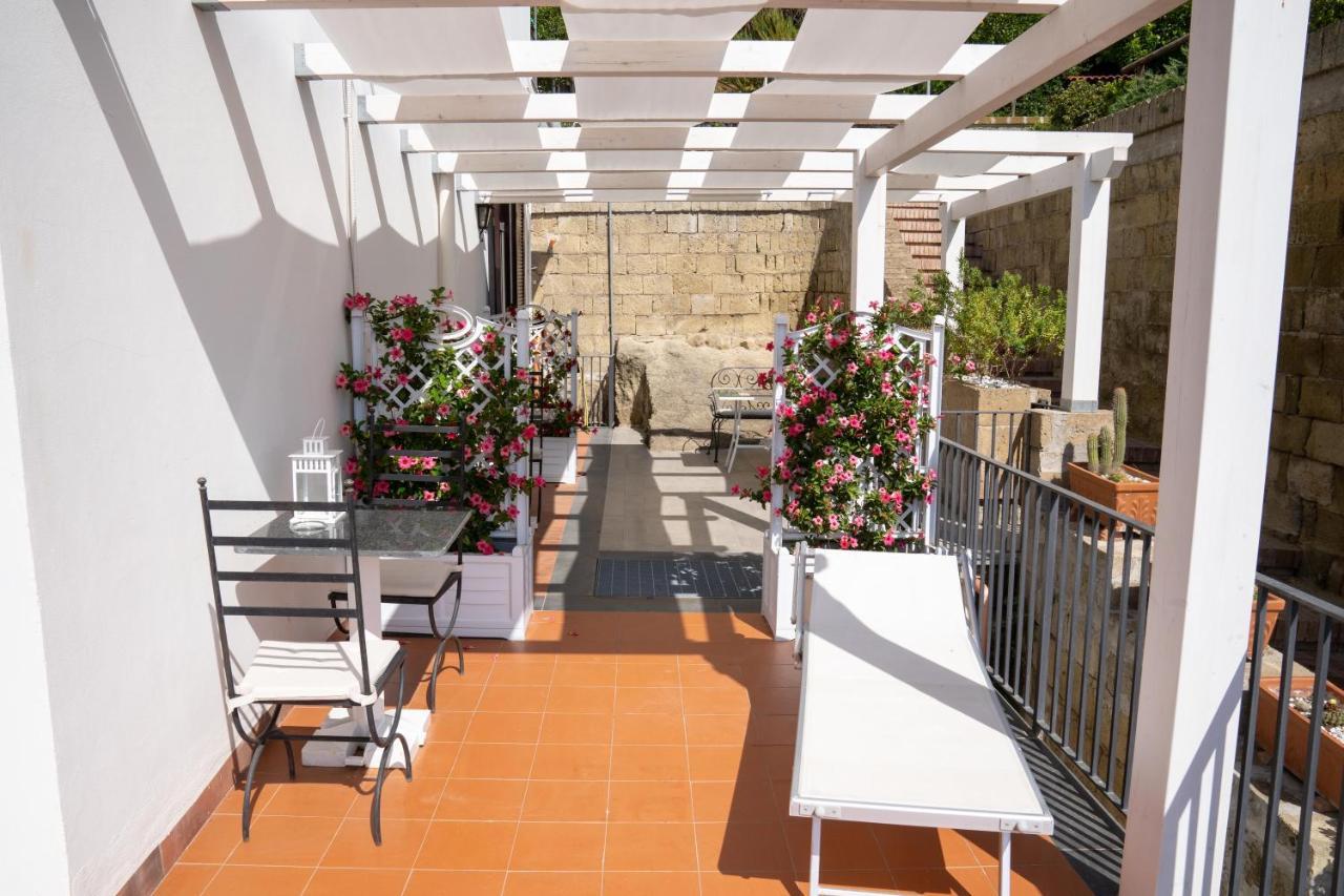 Le Stanze Di Sissi - Luxury Suites Napoli Ngoại thất bức ảnh