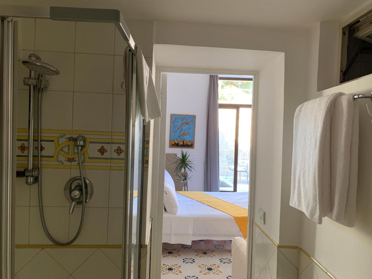 Le Stanze Di Sissi - Luxury Suites Napoli Ngoại thất bức ảnh