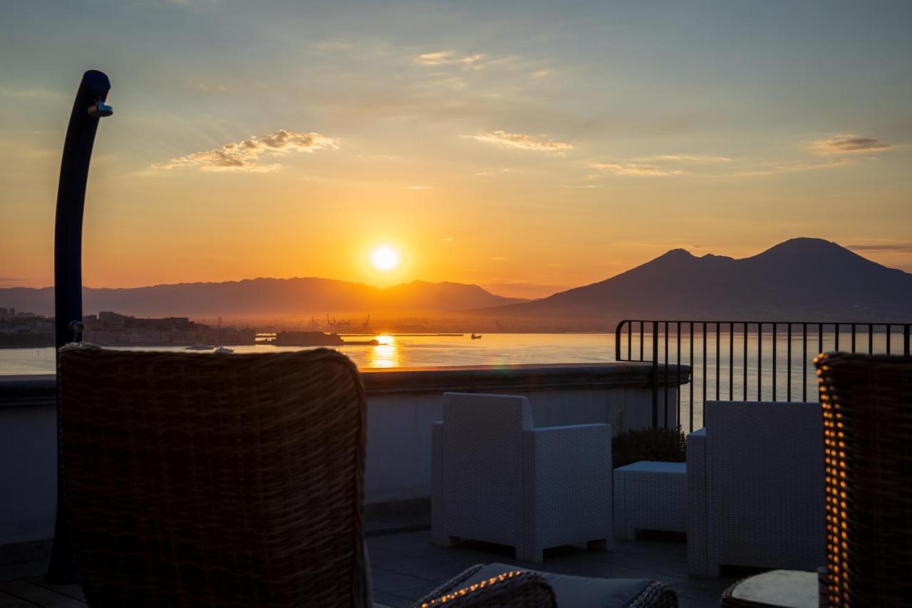 Le Stanze Di Sissi - Luxury Suites Napoli Ngoại thất bức ảnh