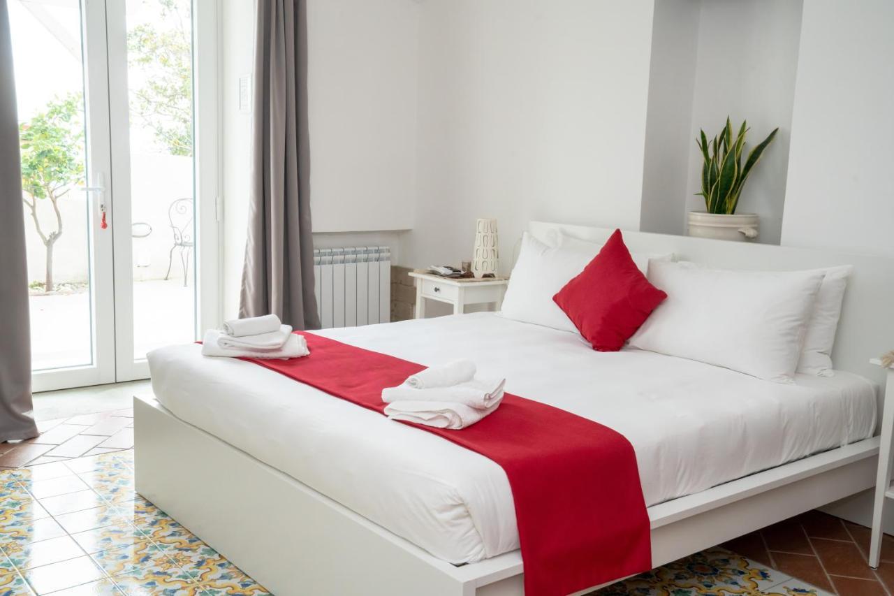 Le Stanze Di Sissi - Luxury Suites Napoli Ngoại thất bức ảnh