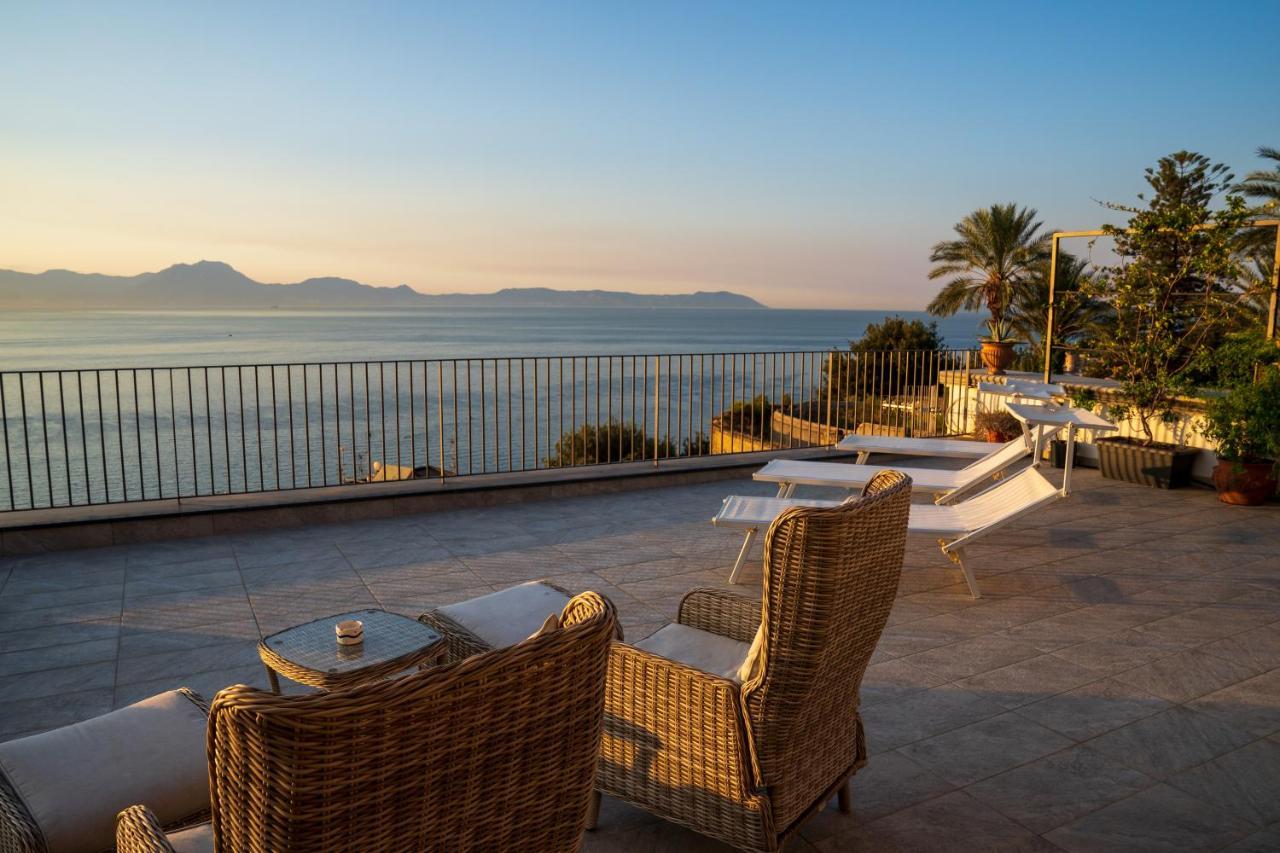 Le Stanze Di Sissi - Luxury Suites Napoli Ngoại thất bức ảnh