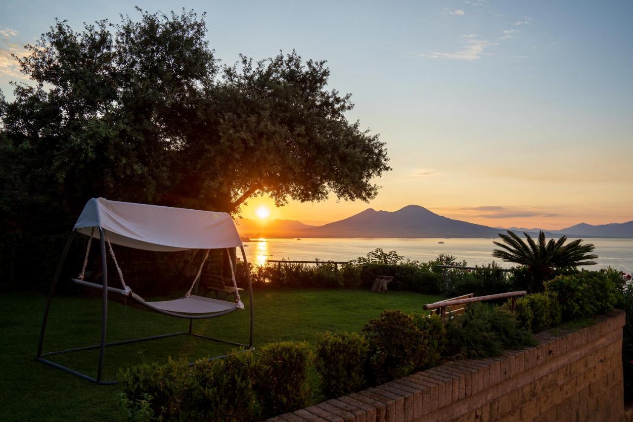 Le Stanze Di Sissi - Luxury Suites Napoli Ngoại thất bức ảnh