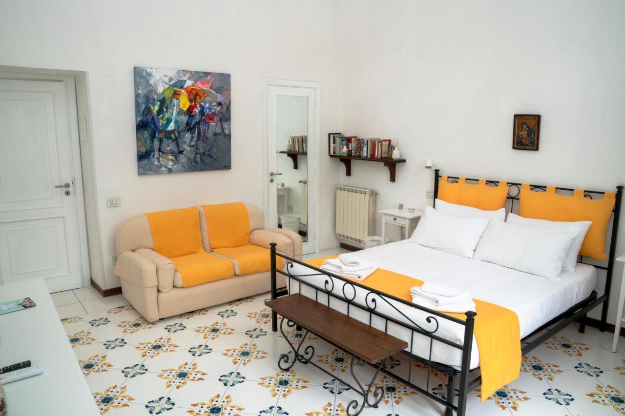 Le Stanze Di Sissi - Luxury Suites Napoli Ngoại thất bức ảnh