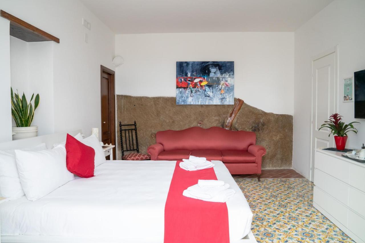 Le Stanze Di Sissi - Luxury Suites Napoli Ngoại thất bức ảnh
